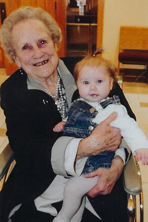 Emmi & Great Grandma