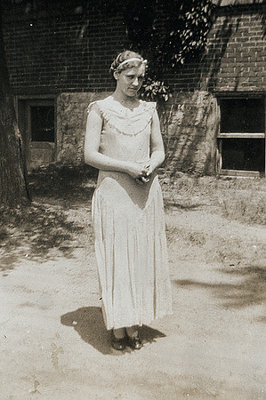 Erna, May 1934