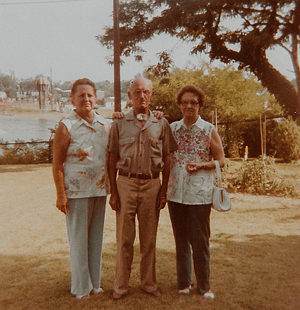 Erna, Roy & Pearl 1982
